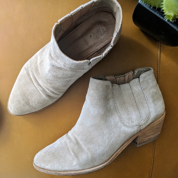 Joie Barlow ankle Booties Grey taupe cement Suede - Picture 2 of 8